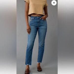 American Eagle mom jean